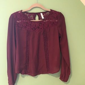 Maroon lave trimmed blouse